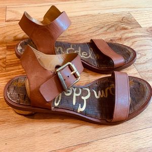 Pre-owned Sam Edelman sandals.